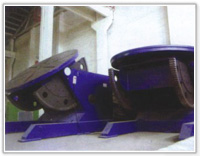 大噸位傾翻式變位機 大噸位傾翻式變位機